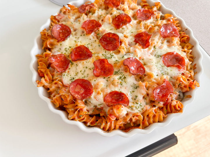 Deluxe Pepperoni Pizza Pasta Bake